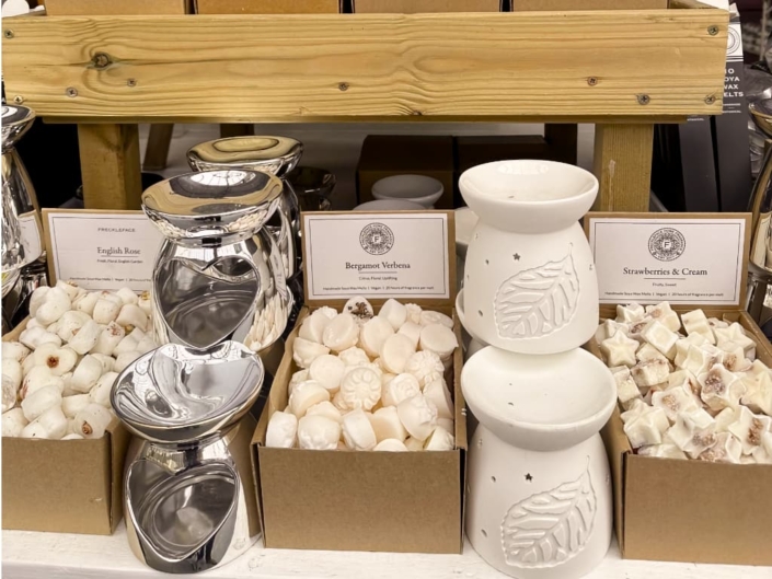 wax melts and burners-1024px768px-web